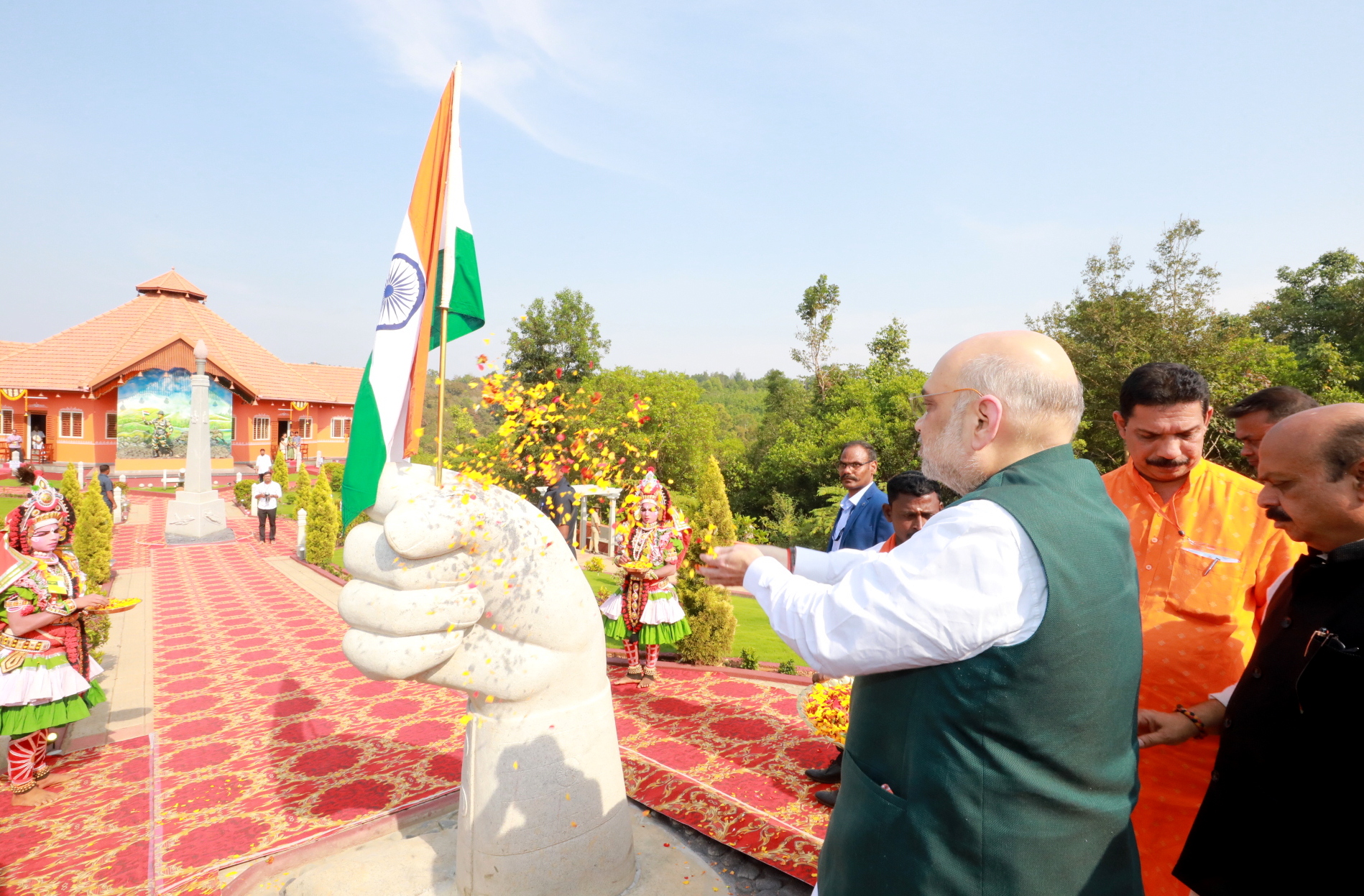 Union Home Minister and Minister of Cooperation, Shri Amit Shah inaugurated Sri Bharati Amarjyoti Temple built in Sri Kshetra Hanumagiri and also offered prayers at Panchmukhi Anjaneya Temple at Puttur, Karnataka