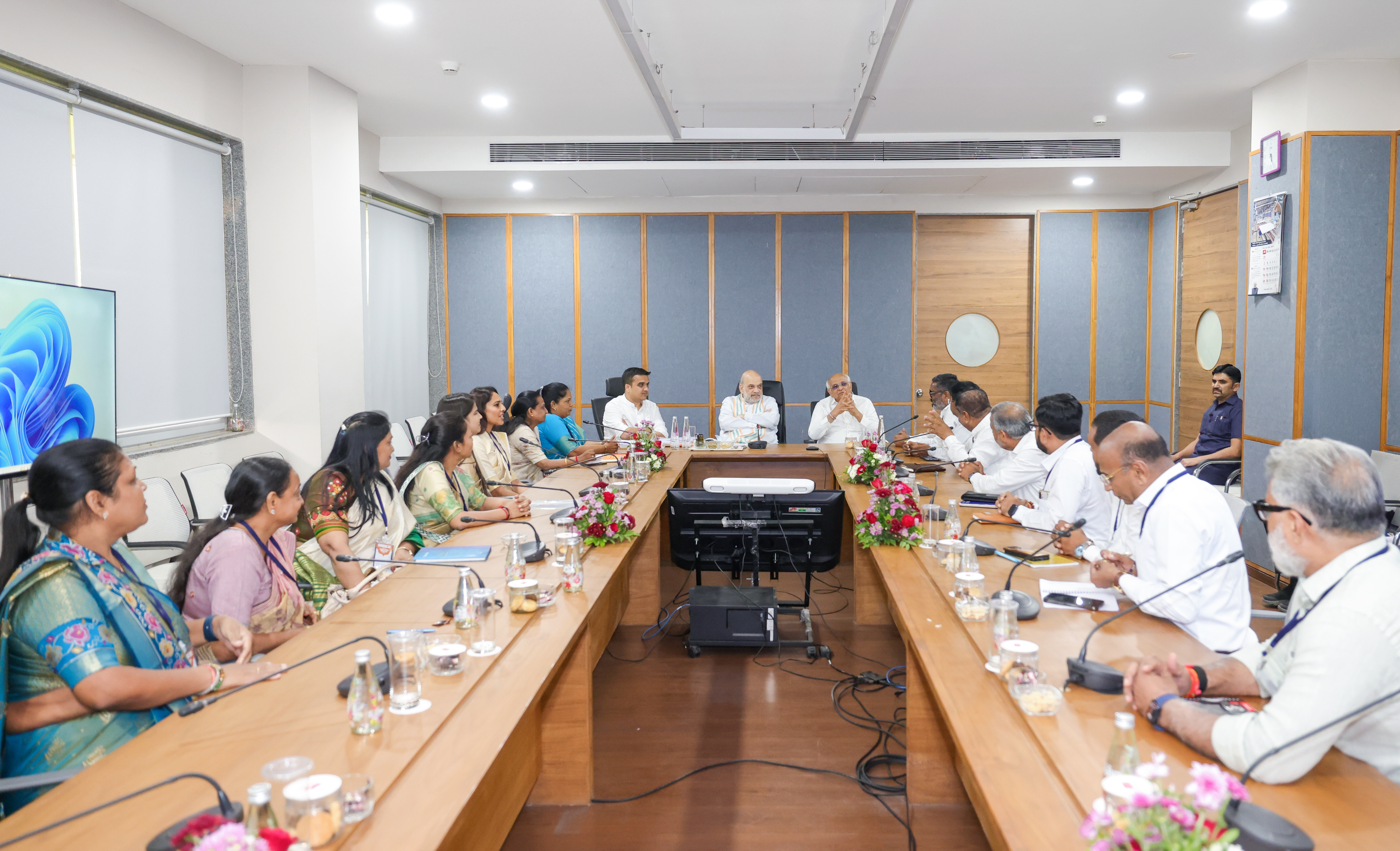 Shri Amit Shah took a meeting of newly elected AMC under Gandhinagar Lok Sabha.